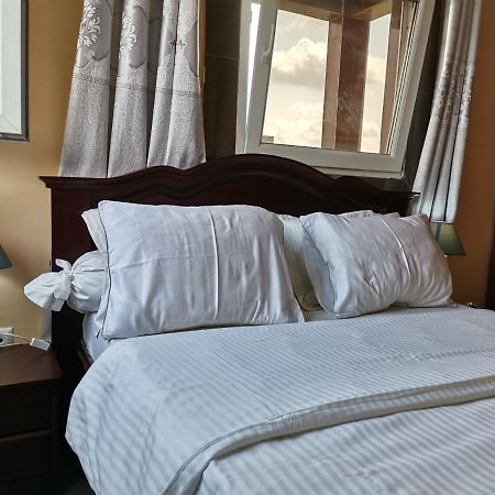 Residence Hoteliere Mb-202 C 杜阿拉 外观 照片