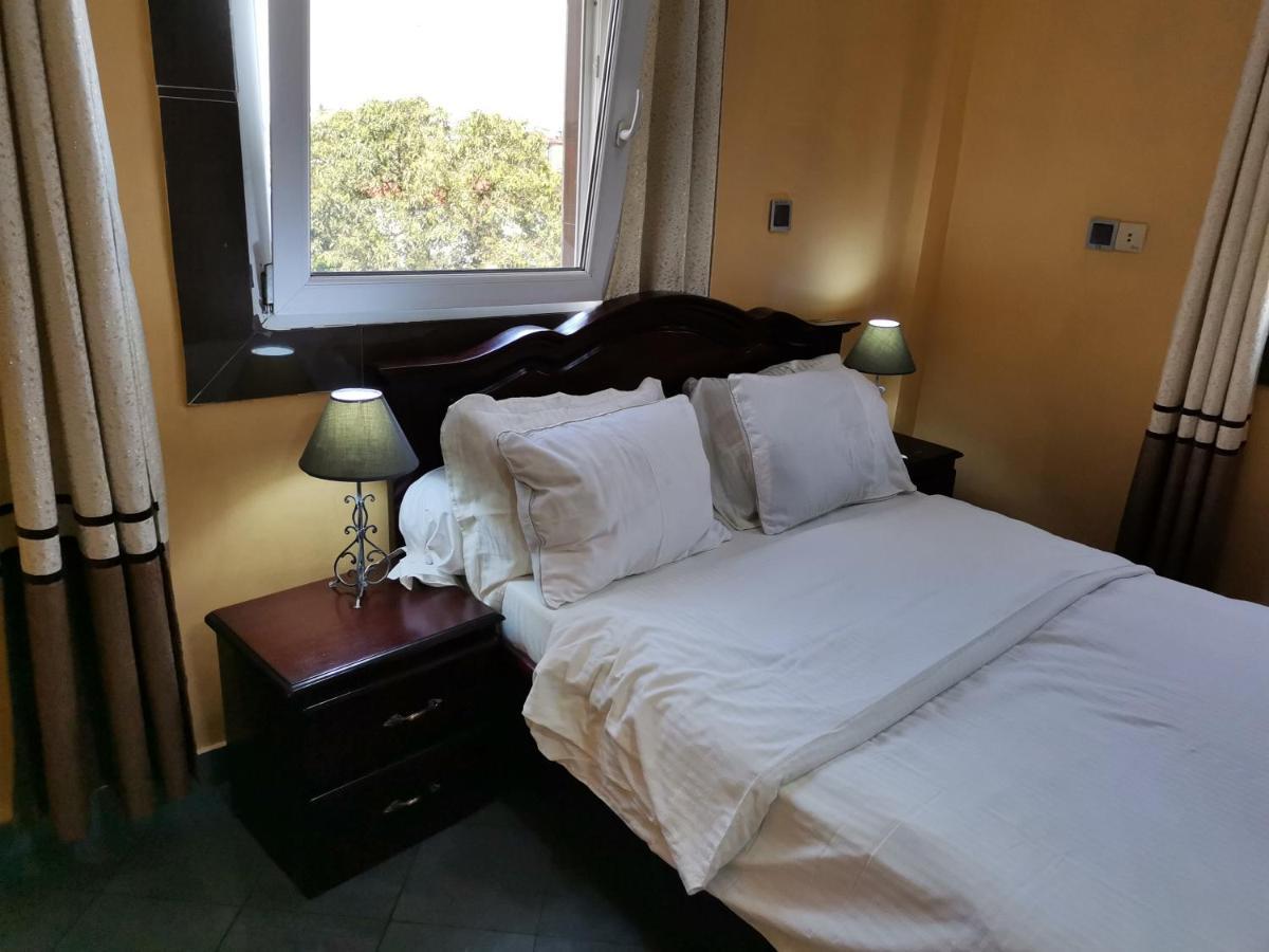 Residence Hoteliere Mb-202 C 杜阿拉 外观 照片