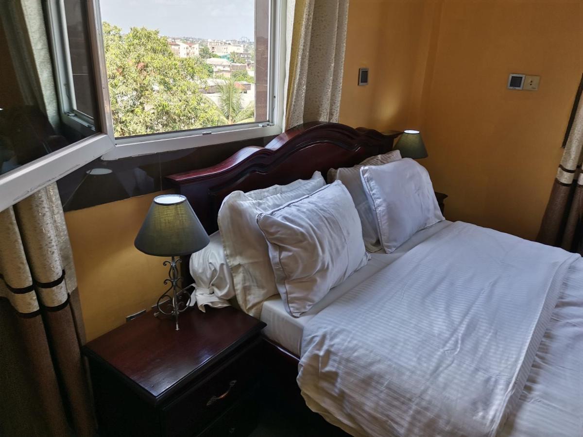 Residence Hoteliere Mb-202 C 杜阿拉 外观 照片