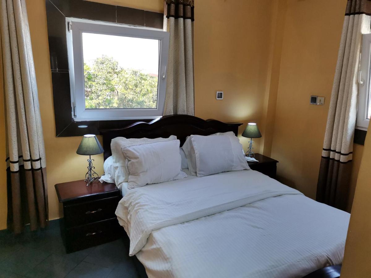 Residence Hoteliere Mb-202 C 杜阿拉 外观 照片
