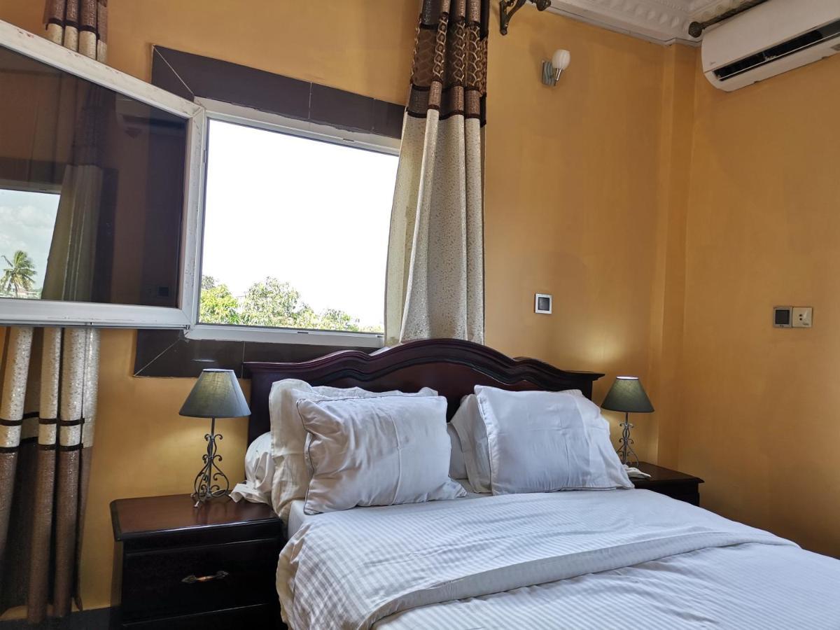 Residence Hoteliere Mb-202 C 杜阿拉 外观 照片