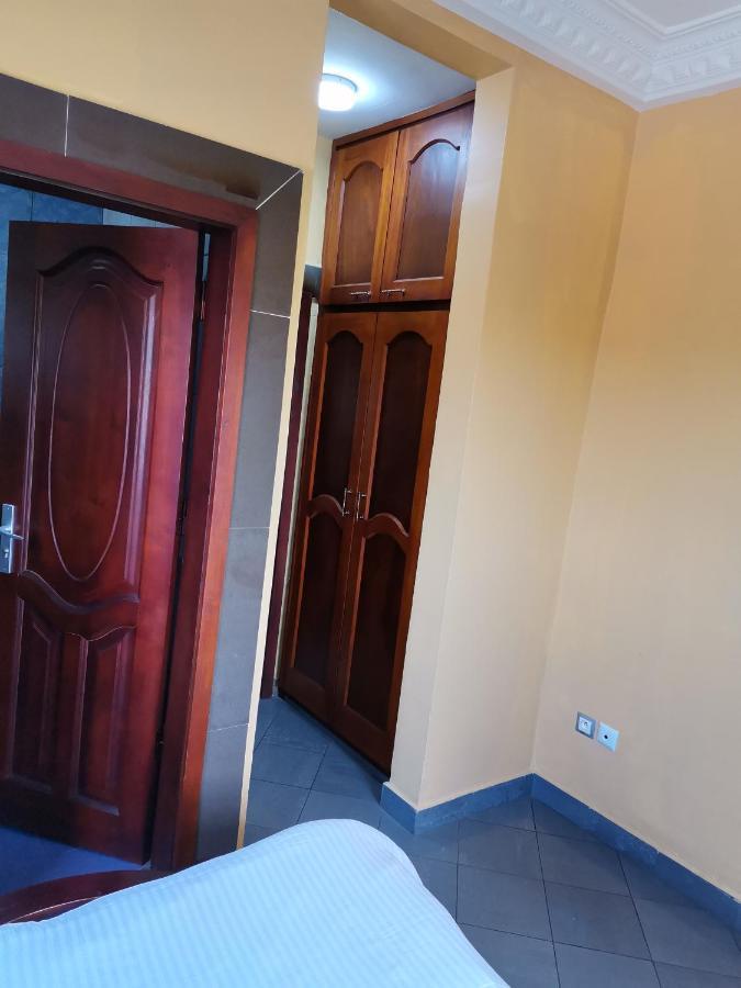 Residence Hoteliere Mb-202 C 杜阿拉 外观 照片